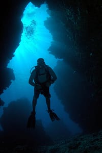 Höhlentauchen Taucher Gozo